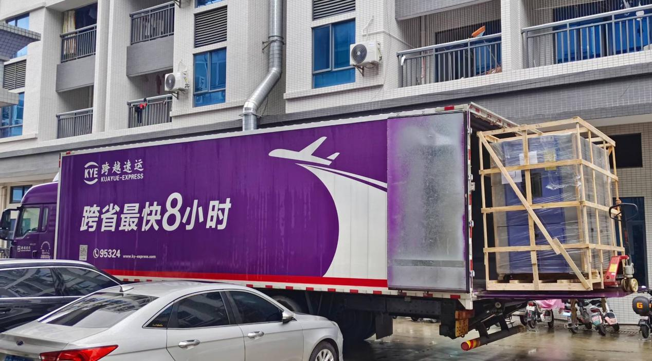 裝車出貨